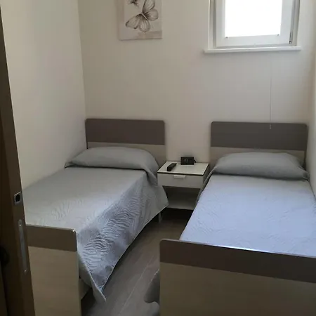 Hotel House Santa Rita 2*